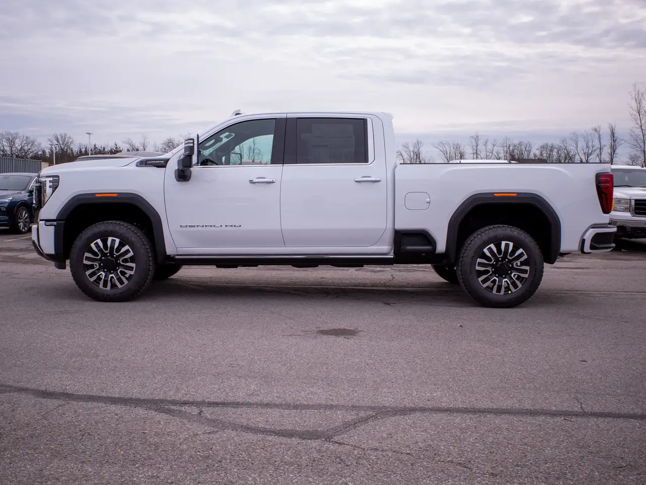 GMC Sierra 2500HD снимка GMC Sierra 2500HD