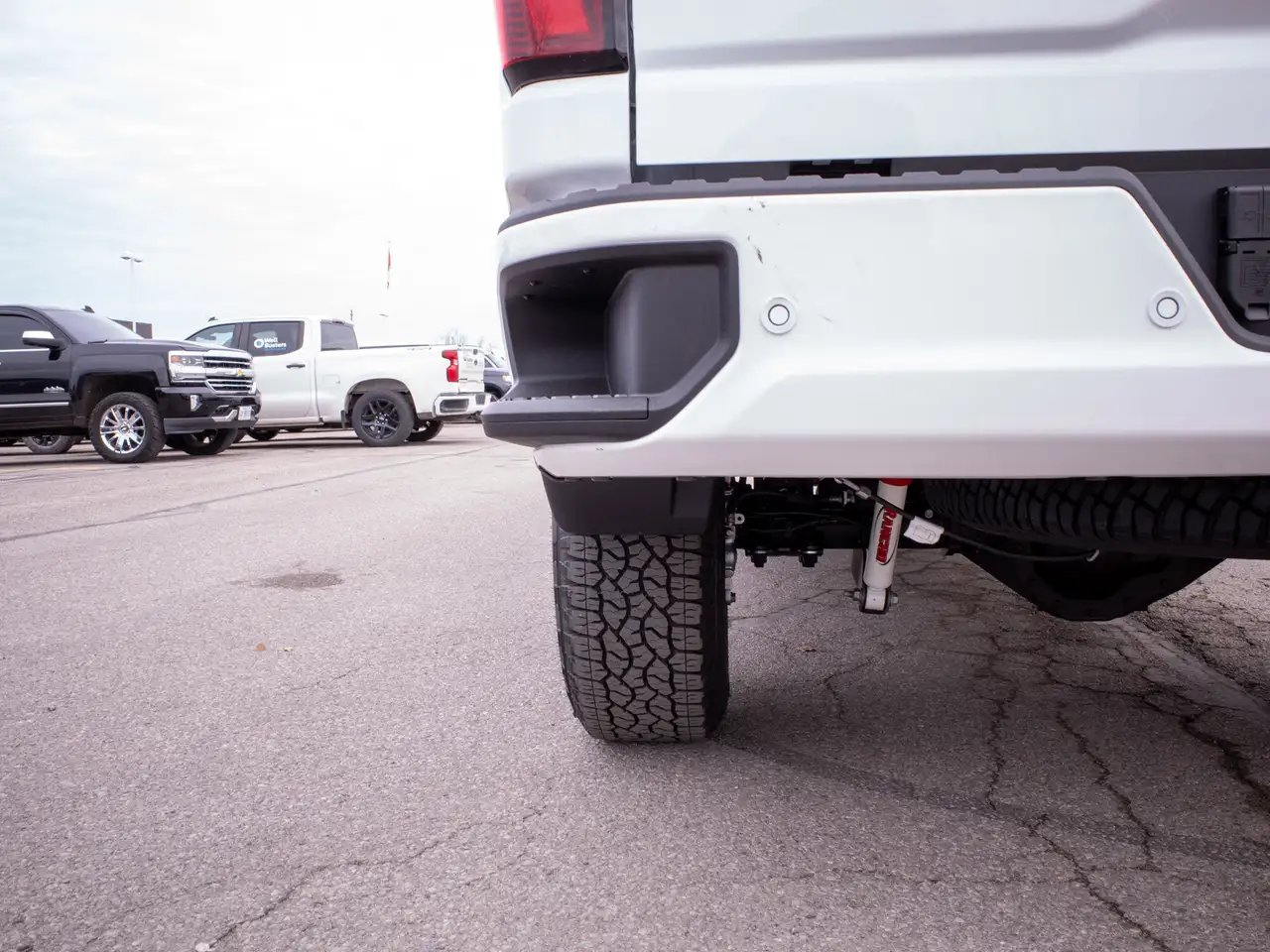 GMC Sierra 2500HD снимка GMC Sierra 2500HD