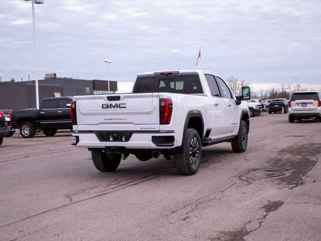 GMC Sierra 2500HD снимка GMC Sierra 2500HD