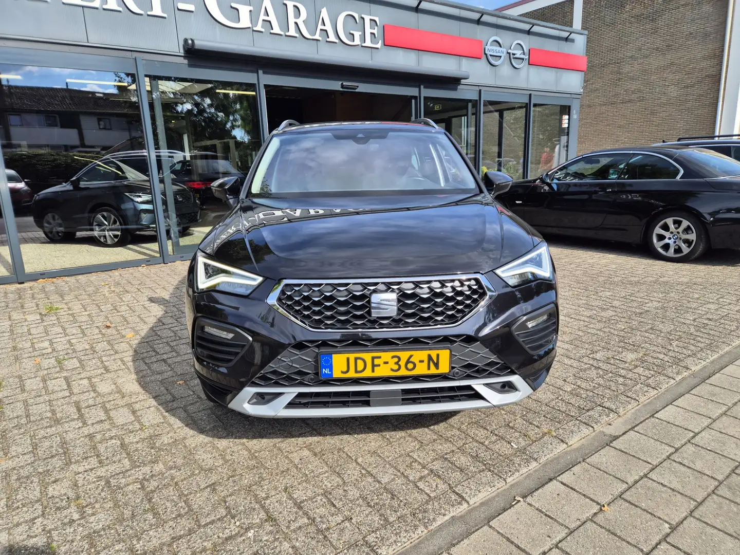 SEAT Ateca 1.5 TSI Style Business Intense Zwart - 2