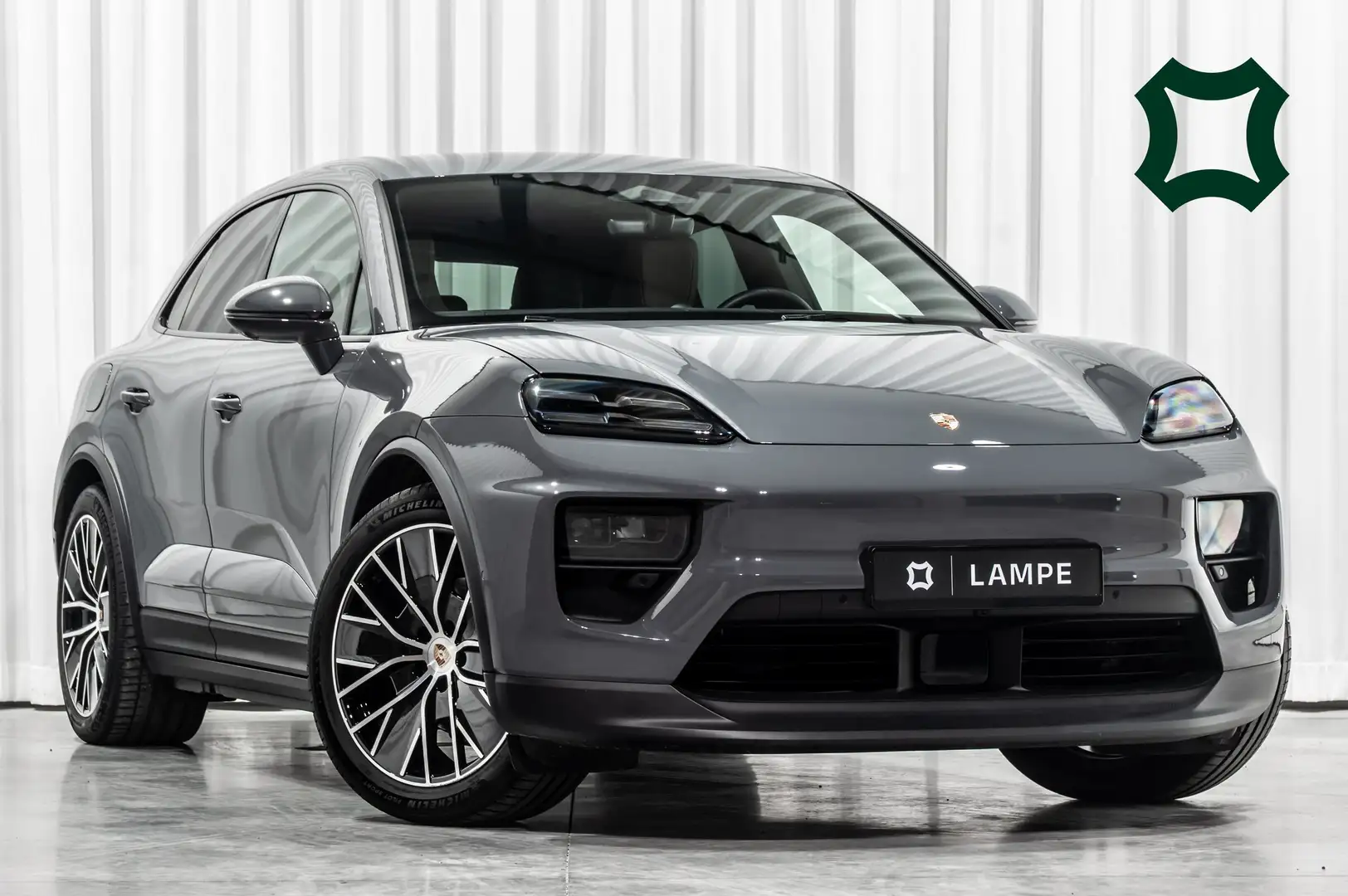 Porsche Macan 4 Electric Slate Grey Neo / Chalk Volleder Matrix Grey - 1