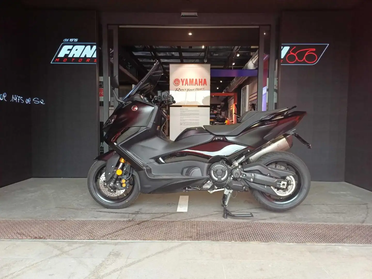 Yamaha TMAX 560 Tech Max 2024 Nero - 1