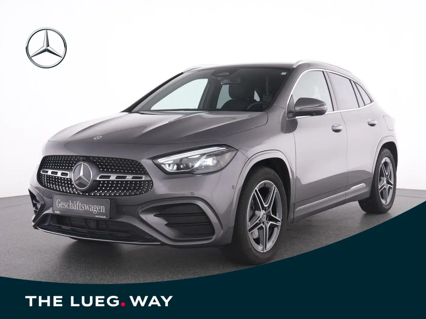 Mercedes-Benz GLA 180 d AMG+AHK+MEMORY+FAHRASS+KEYLESS-GO+360° Grau - 1