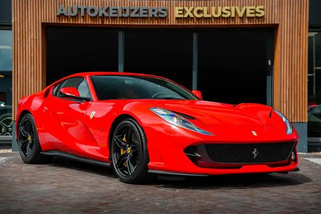 Ferrari 812 6.5 V12 Superfast HELE Keramisch Carbon Alcantara