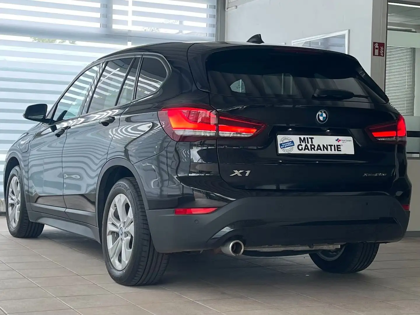 BMW X1 xDrive 25e Aut.KAMERA Head-Up Keyless Go Noir - 2