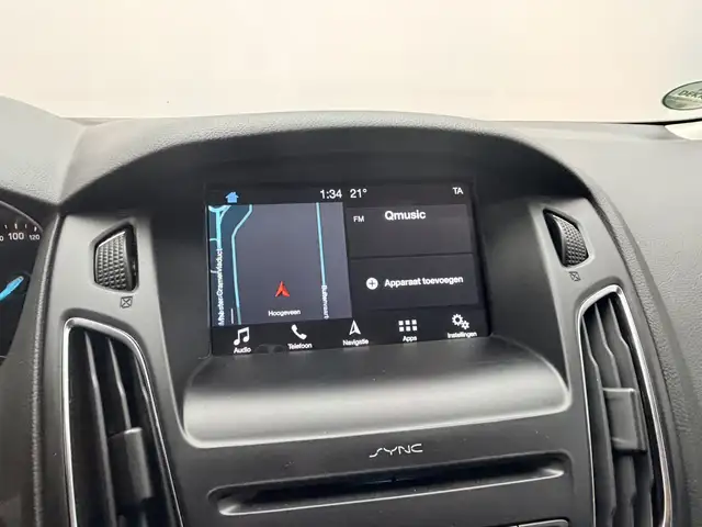 Ford Focus view 10