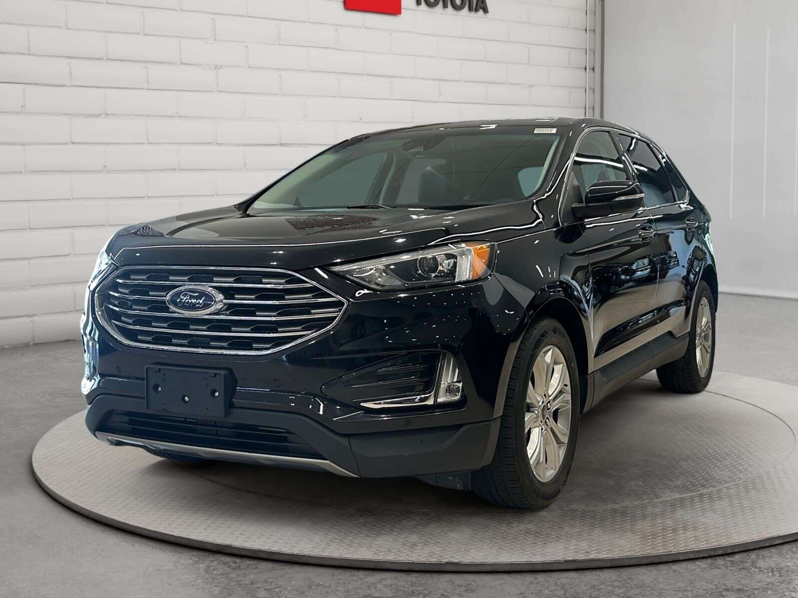2024 Ford Edge Titanium AWD | No Accidents | Leather, B&O, Heated