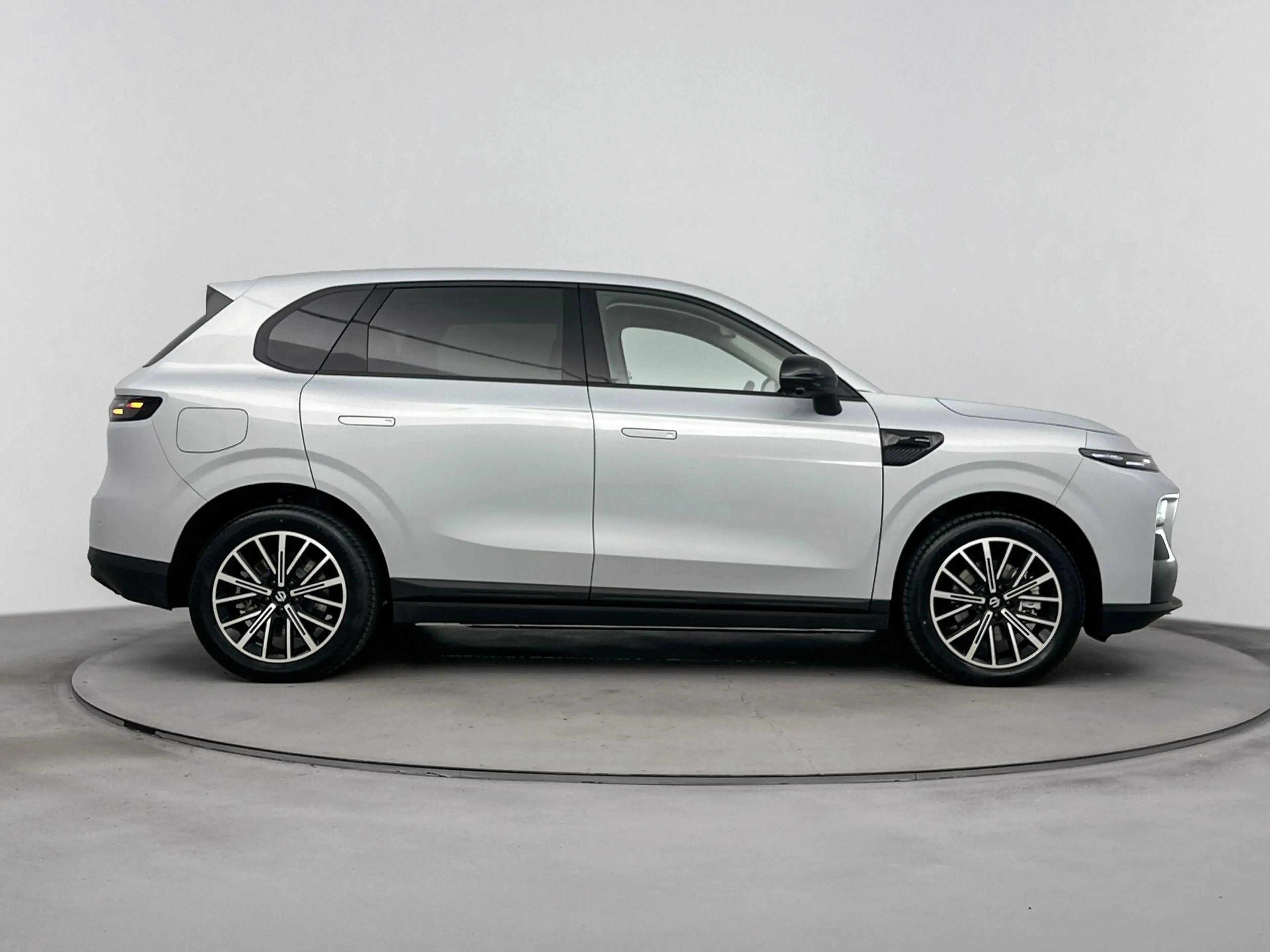 Leapmotor B10 Design ProMax 67.1 kWh Lederen Bekleding | Stoel e — photo 15