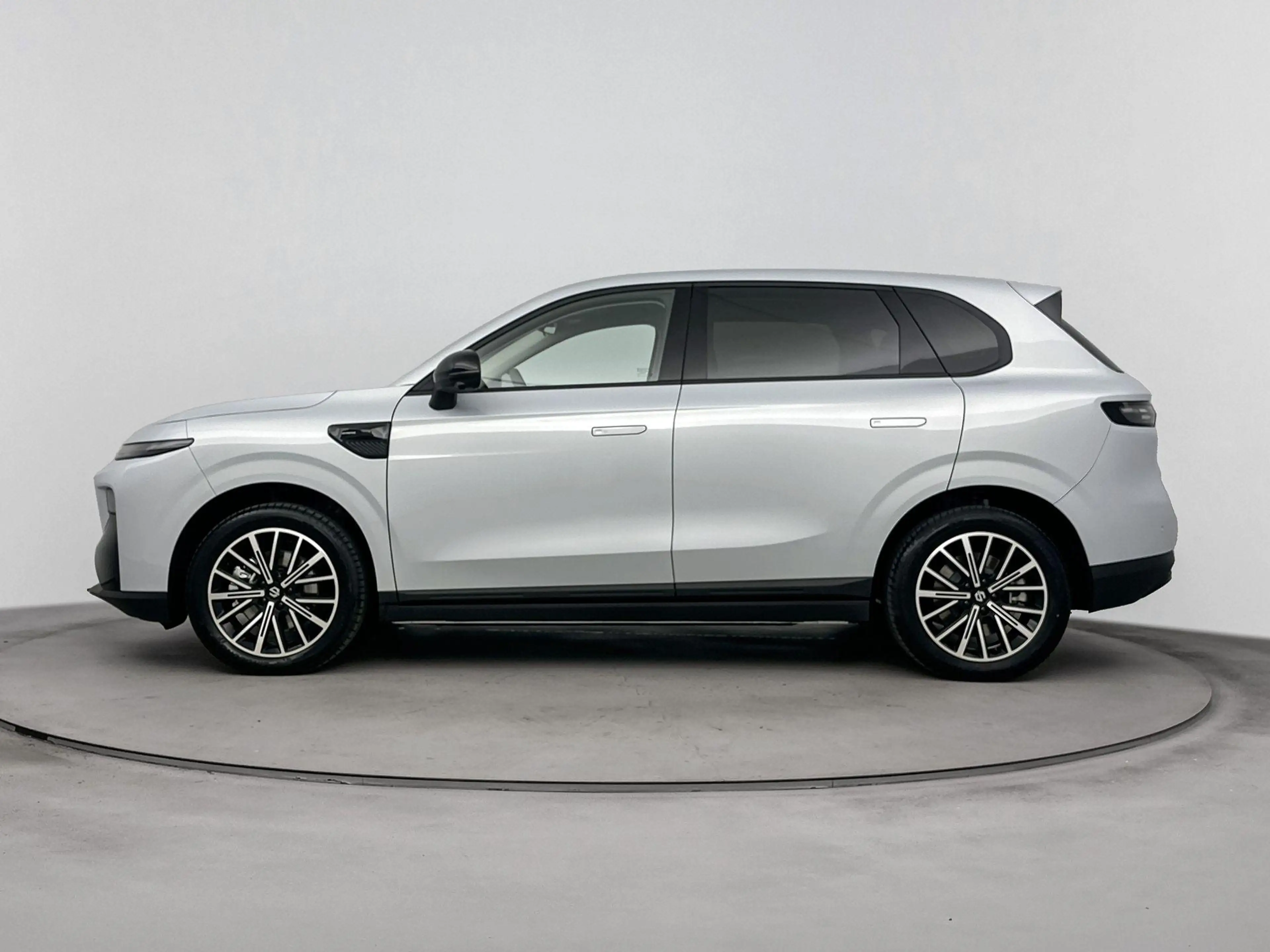 Leapmotor B10 Design ProMax 67.1 kWh Lederen Bekleding | Stoel e — photo 4