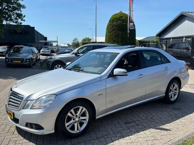 Mercedes-Benz E-Class view 2