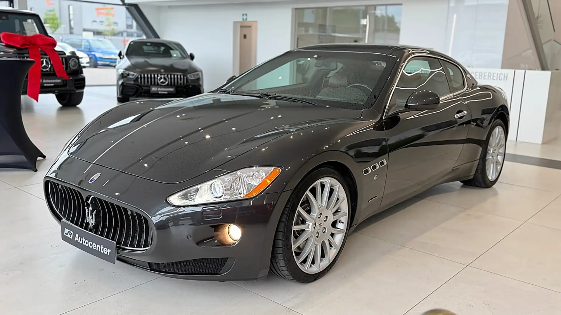 Maserati GranTurismo Gran Turismo S Schwarz - 1