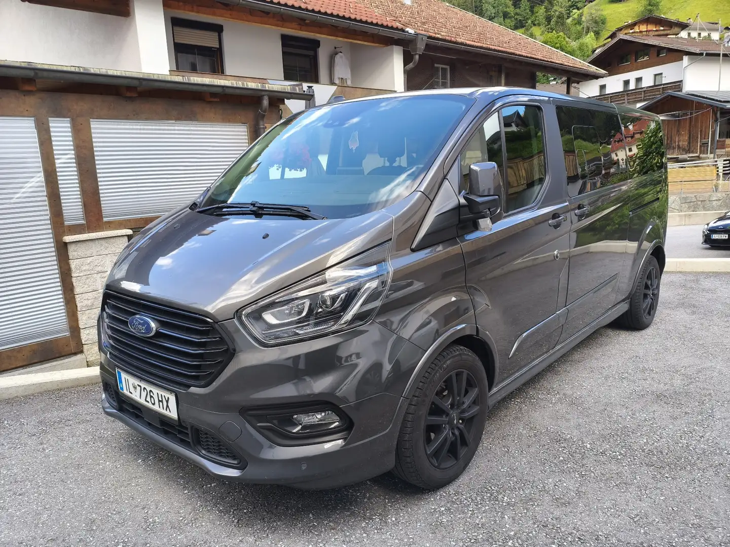 Ford Tourneo Custom Sport L2H1 8Sitze+BETT - 2