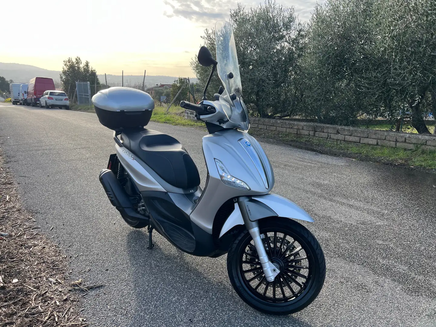 Piaggio Beverly 300 Argento - 1