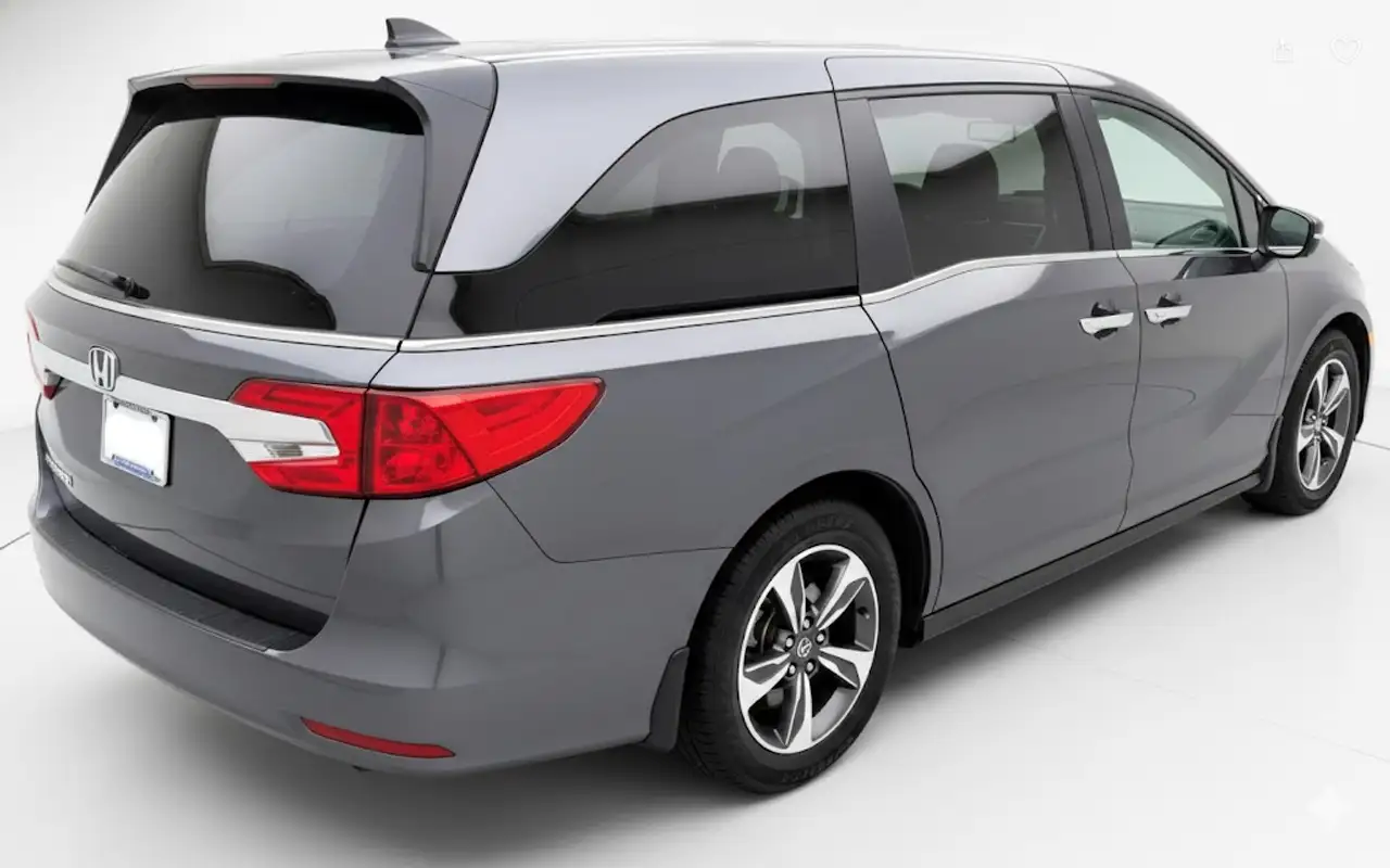 Honda Odyssey снимка Honda Odyssey