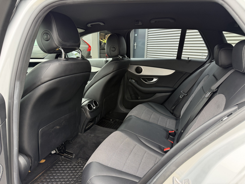 Mercedes-Benz C 180 Estate Automaat AMG Line LED Trekhaak Sportstoelen — photo 21
