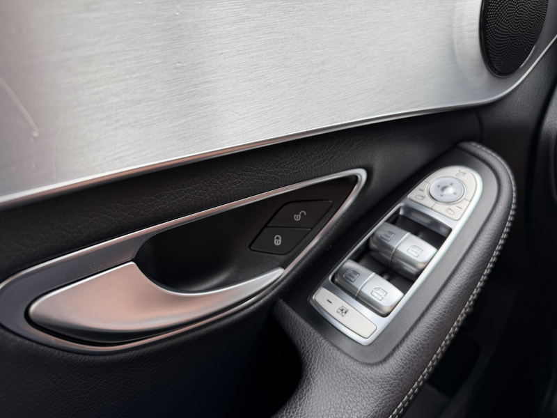 Mercedes-Benz C 180 Estate Automaat AMG Line LED Trekhaak Sportstoelen — photo 27