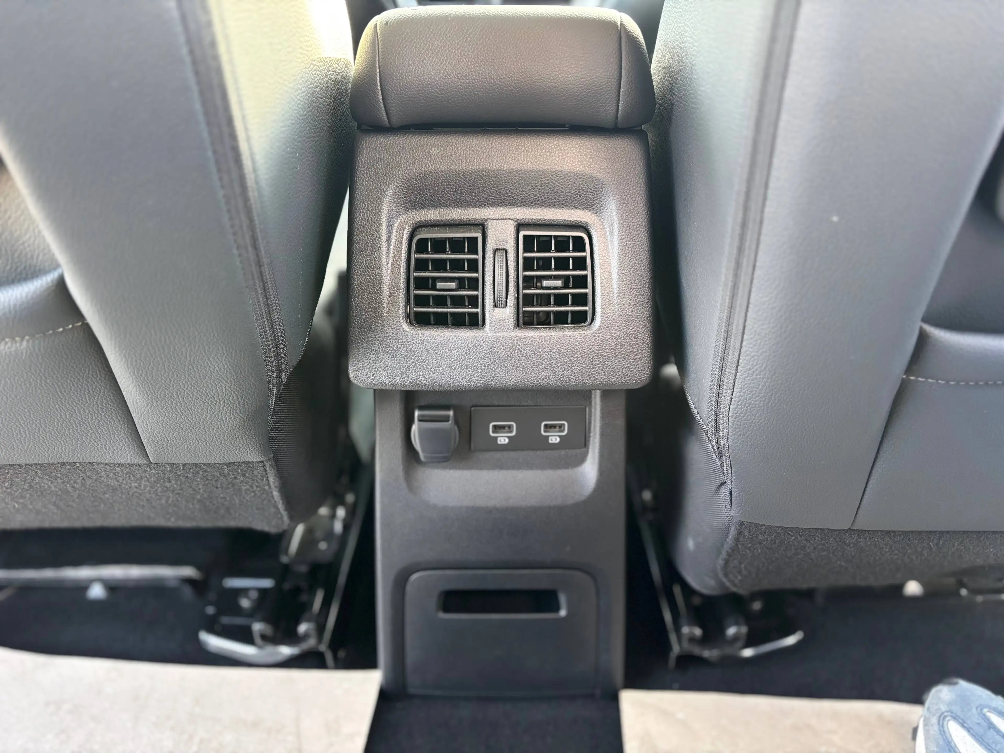 Mercedes-Benz T-Class 180 7G Progressive lang MOPF LED AHK RFK NAVI — photo 12