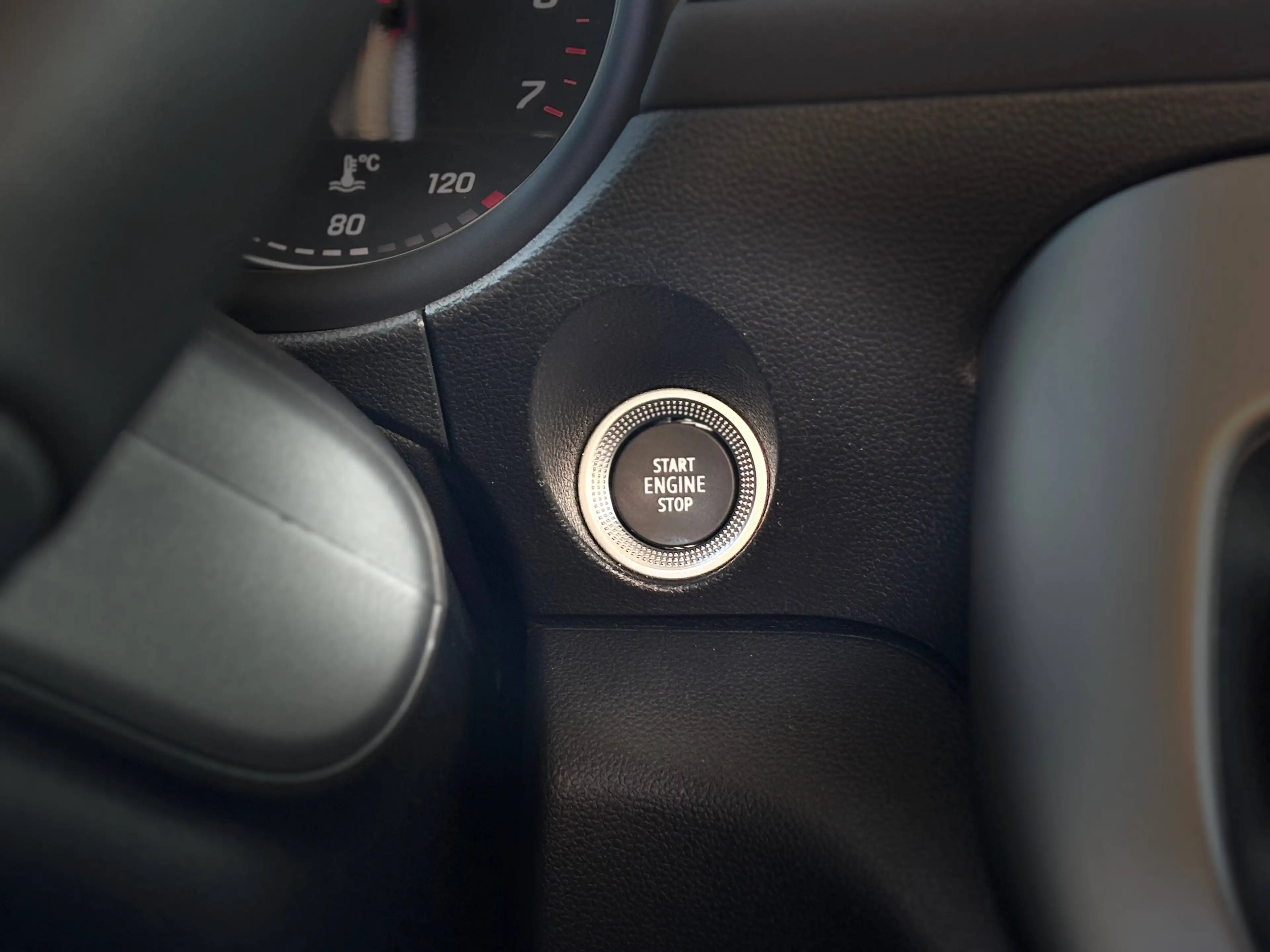 Mercedes-Benz T-Class 180 7G Progressive lang MOPF LED AHK RFK NAVI — photo 13