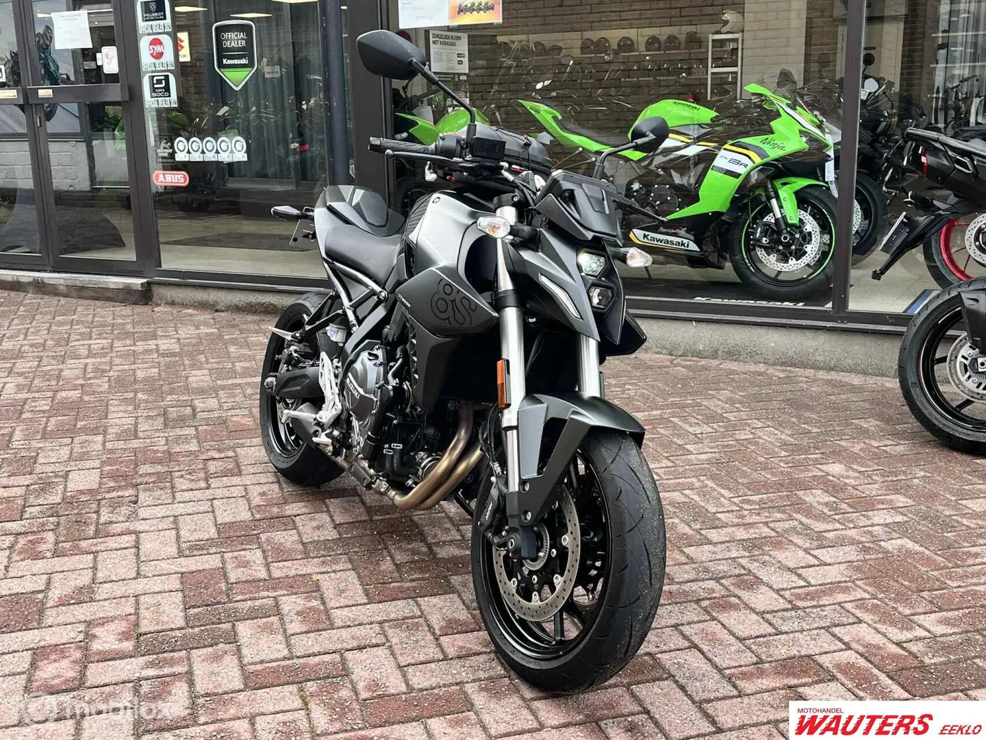 Suzuki GSX 8S Zwart - 2