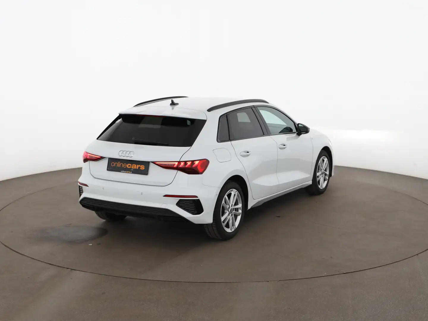Audi A3 SB 40 TFSI e S-Line Aut MATRIX AHK LEDER R-CAM Weiß - 2