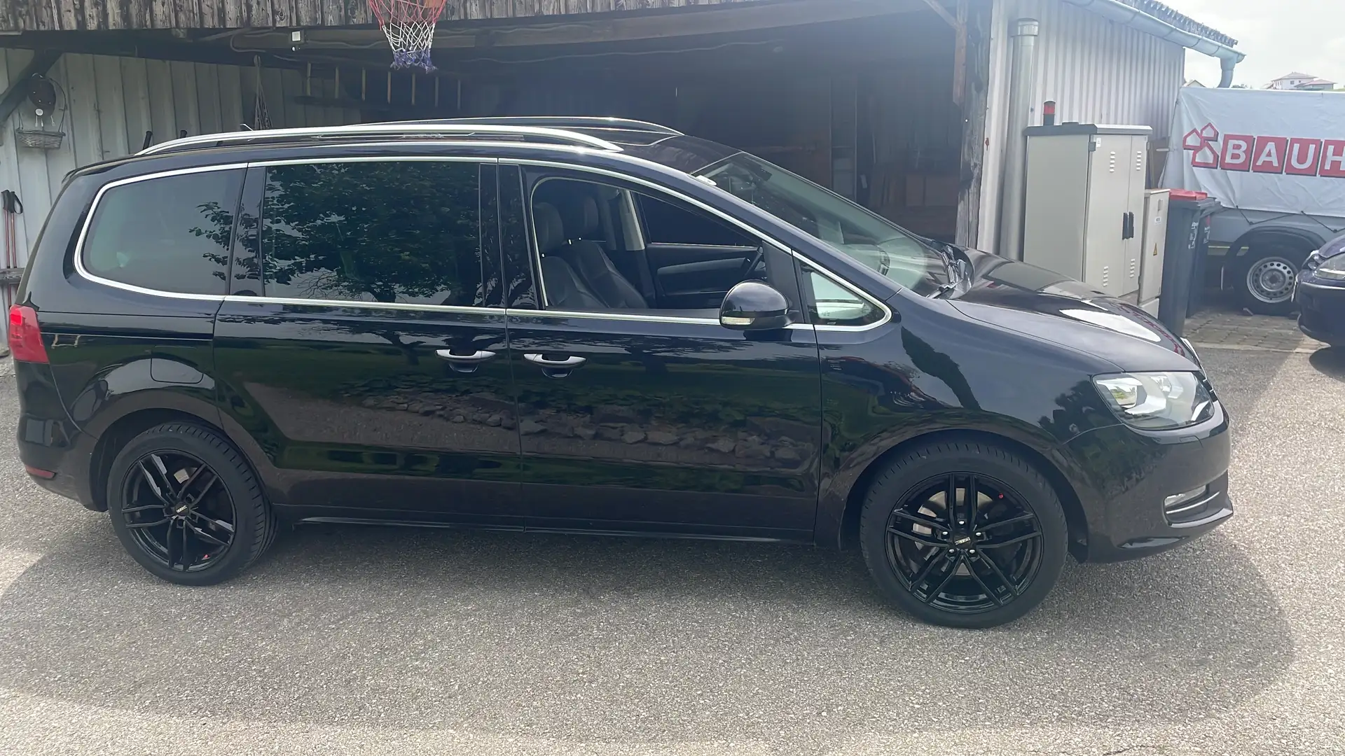 Volkswagen Sharan Comfortline BMT 2,0 TDI DPF DSG - 2