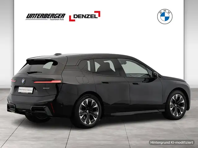 BMW iX view 7
