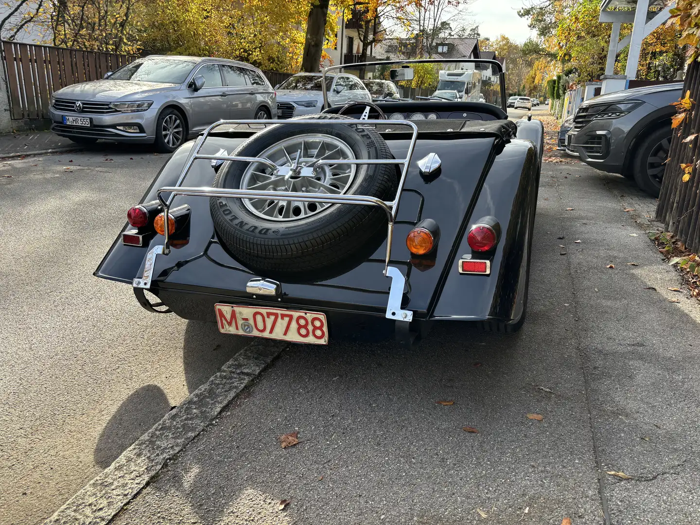 Morgan Plus 8 Schwarz - 2