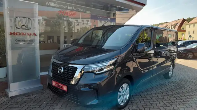 Nissan Primastar Kombi L2H1 3,0t Tekna 8 Sitzer