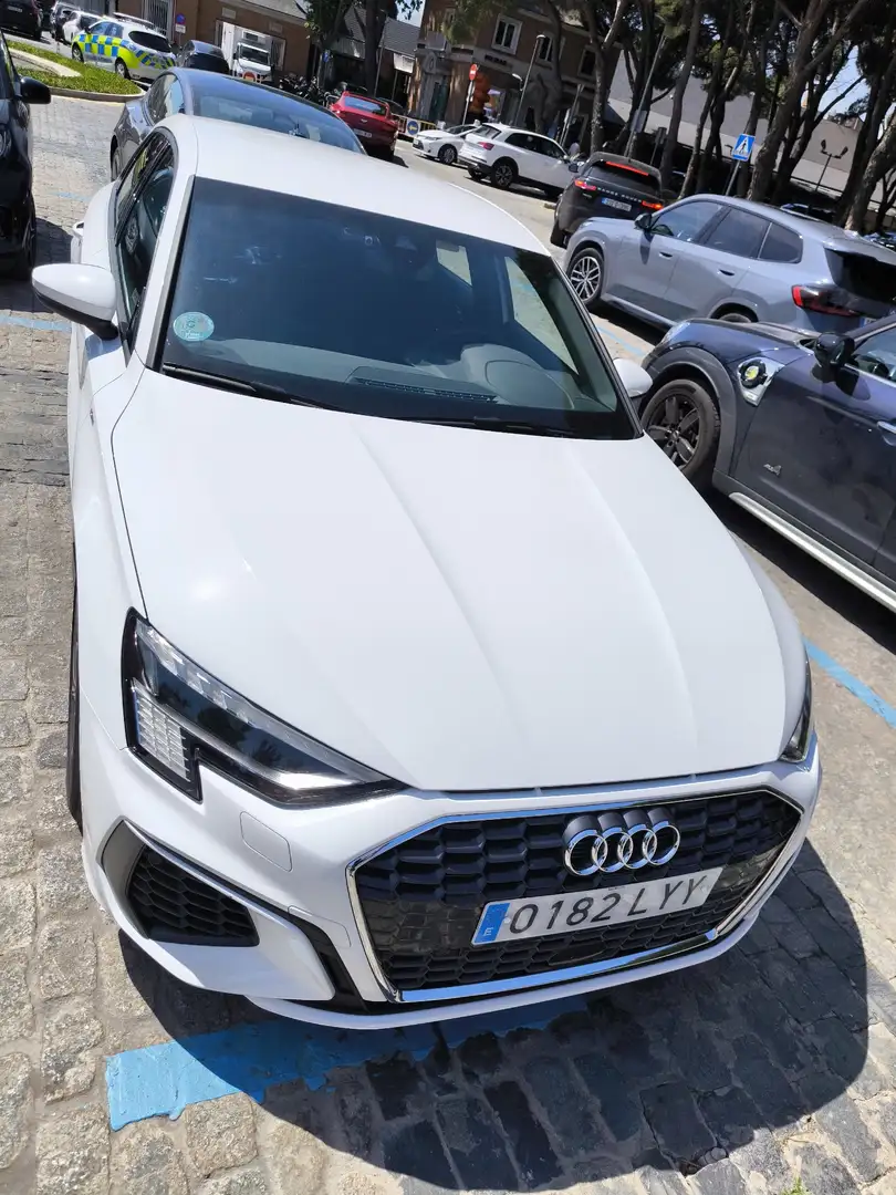 Audi A3 Sportback 35TDI Genuine S tronic - 1