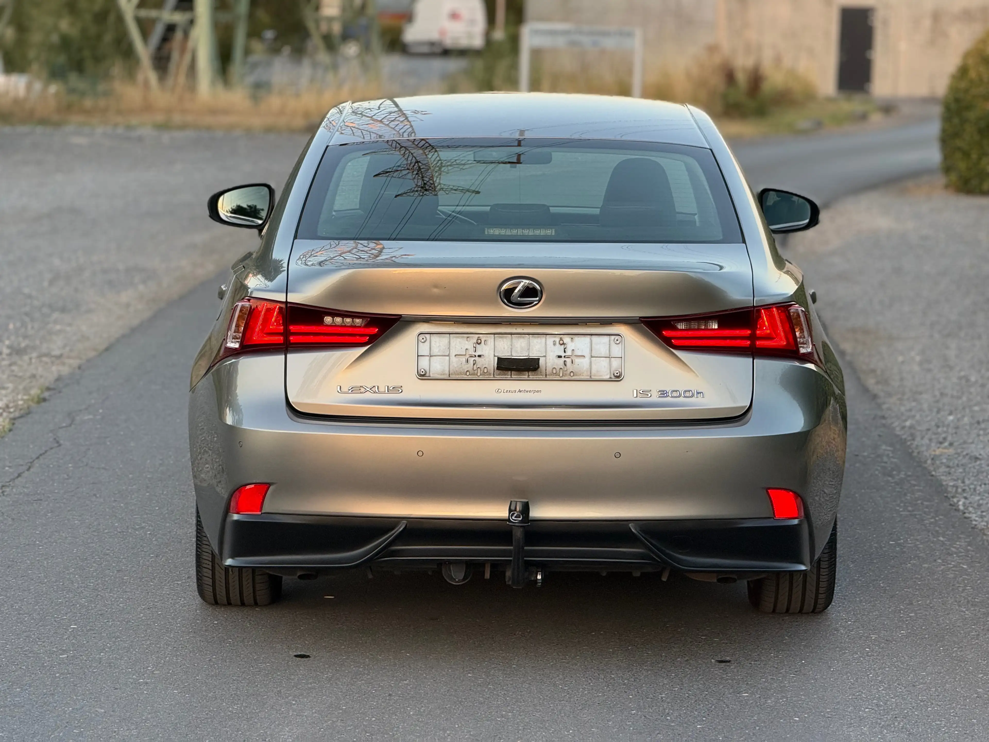 Lexus IS 300 IS 300h 2.5i Business Edition E-CVT — photo 7