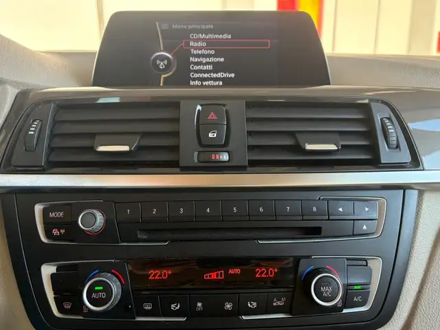 BMW 3 Series view 13