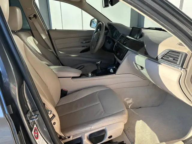 BMW 3 Series view 7