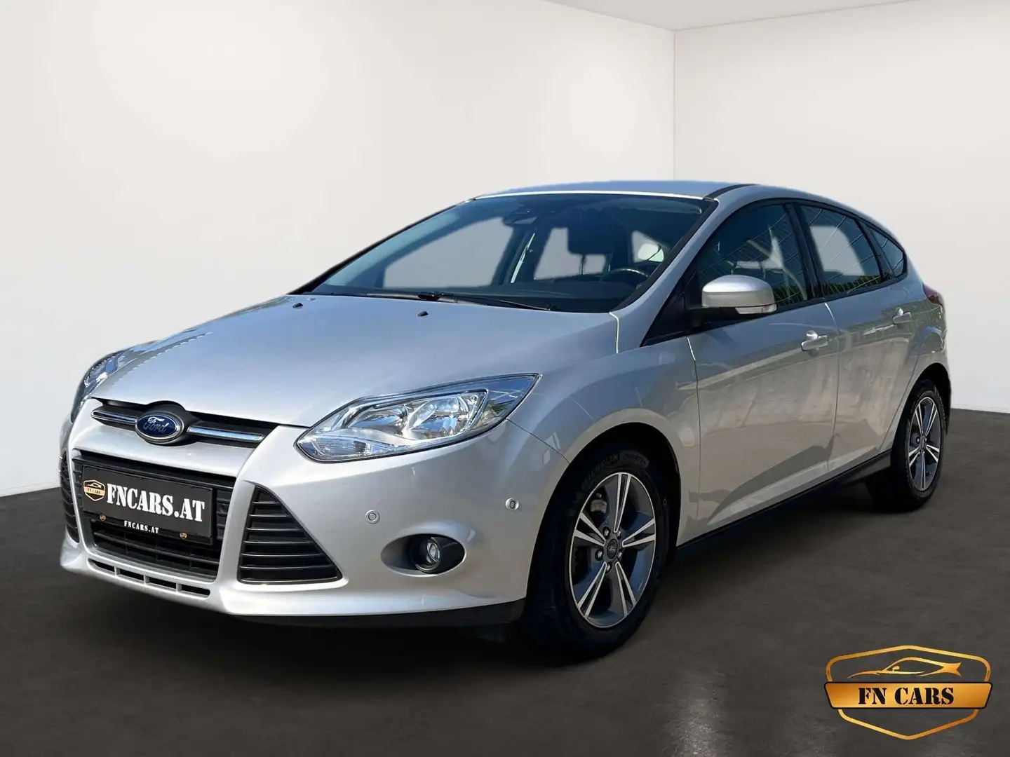 Ford Focus Easy 1,0 EcoBoost // Erstbesitz // Silber - 1