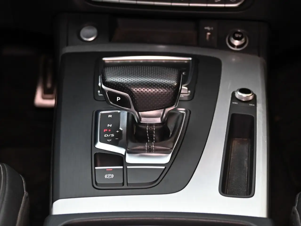 Audi Q5 снимка Audi Q5