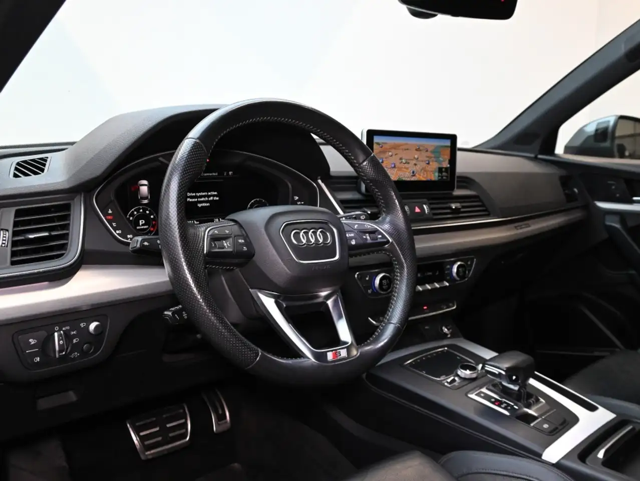 Audi Q5 снимка Audi Q5
