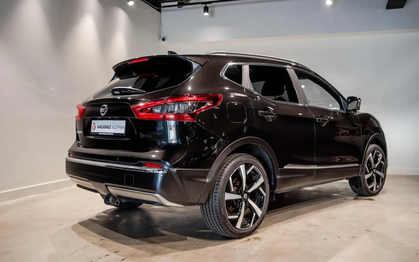 Nissan Qashqai 1.2 Tekna + Pano/Leer Schwarz - 2