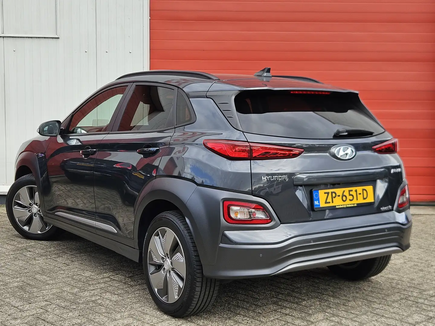 Hyundai KONA EV Premium 64 kWh | ACC | Camera | Stoelverw. Grijs - 2