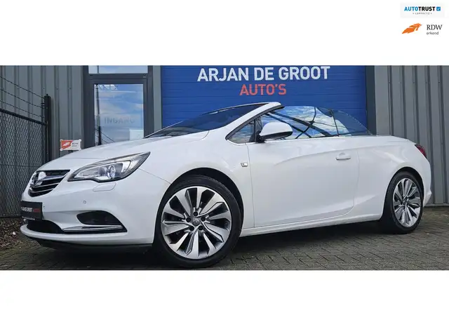 Opel Cascada 1.4T 120PK Clima Navi Xenon Camera 19" Dealer Onde