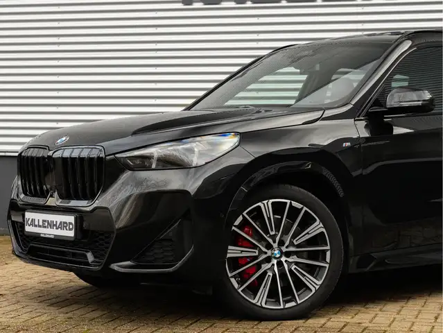 BMW X1 view 8