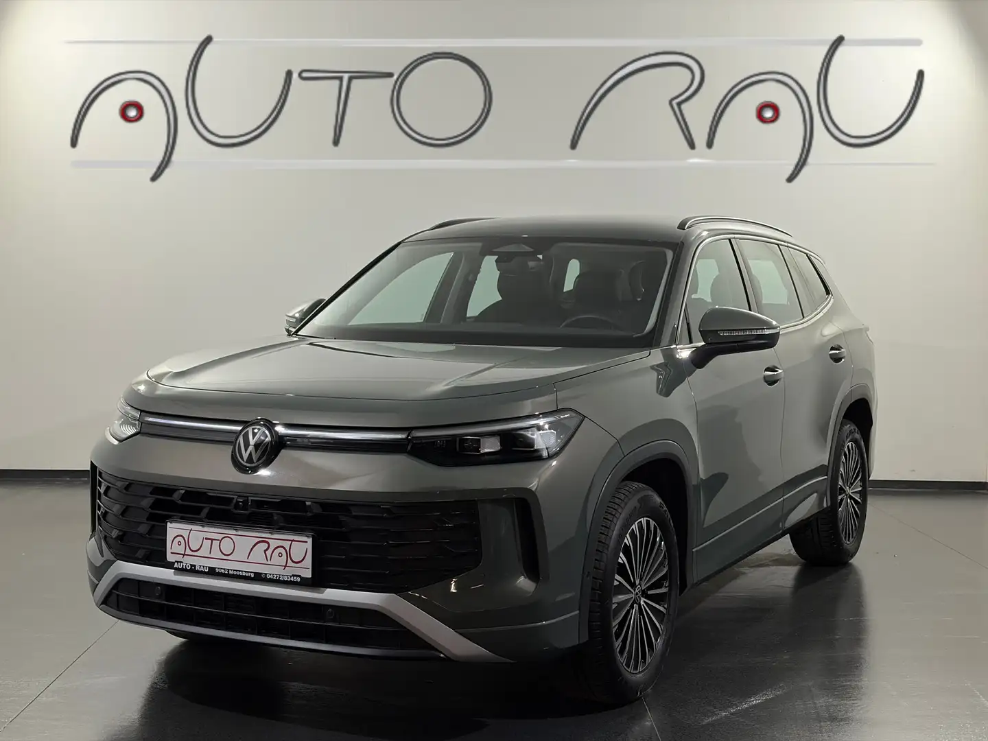 Volkswagen Tayron 2.0 TDI SCR Life 4Motion DSG | 7-Sitzer Grün - 1
