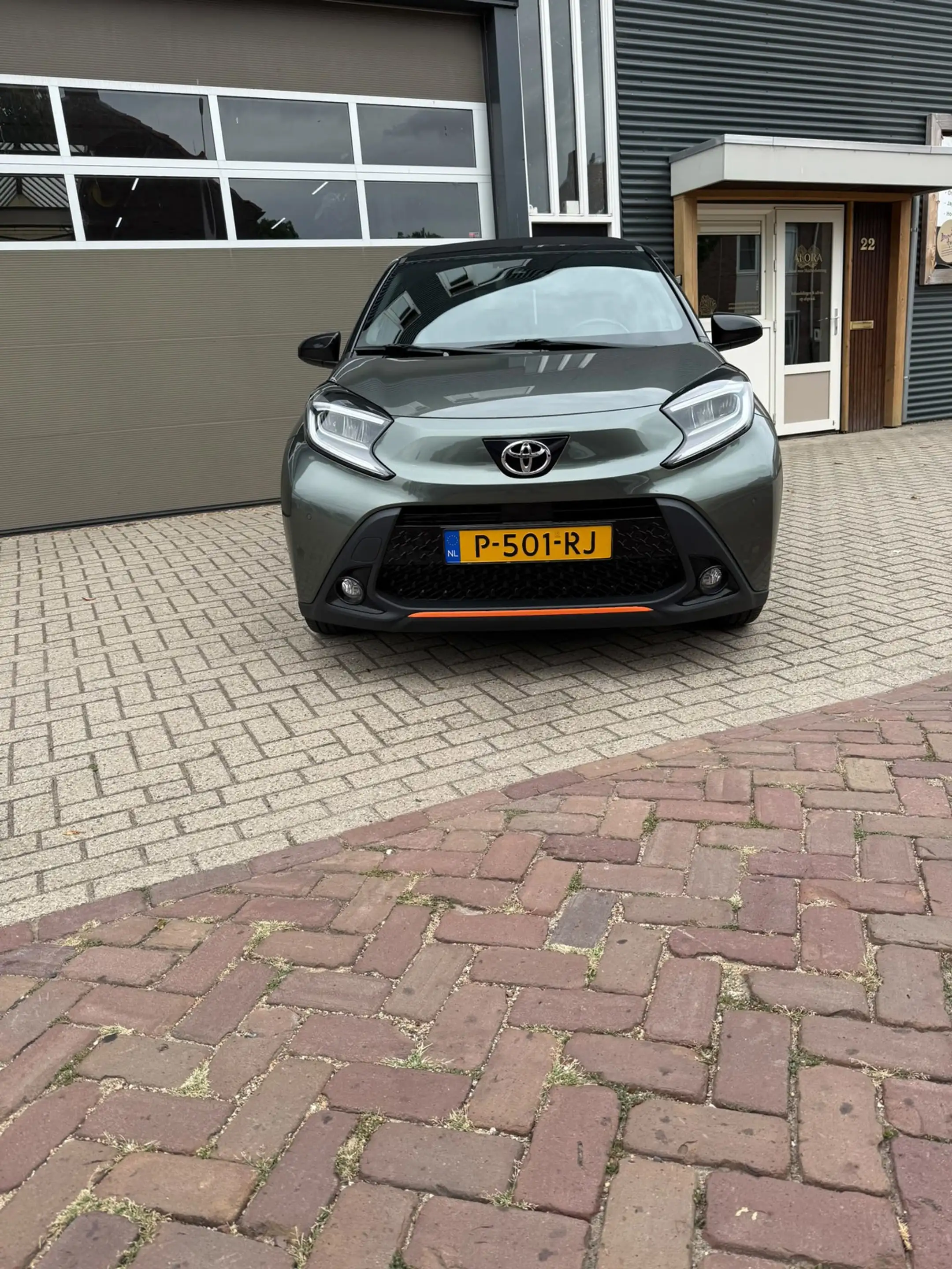 Toyota Aygo X 1.0 VVT-i S-CVT Limited Cabriolet 1 eigenaar! — photo 2