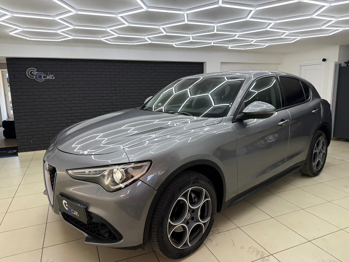 Alfa Romeo Stelvio Stelvio 2.2 t Super rwd 190cv auto my19 Grau - 1