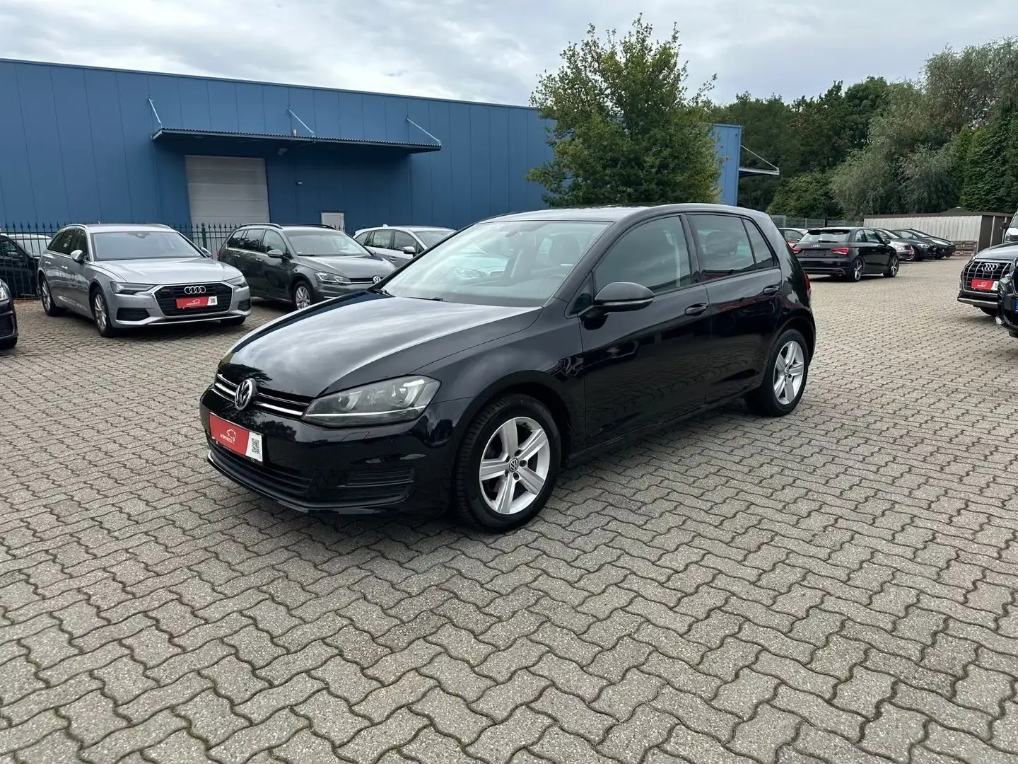 Volkswagen Golf 1.2 TSI DSG Bi-Xen Navi Kamera SHZ MFL Alu Schwarz - 1
