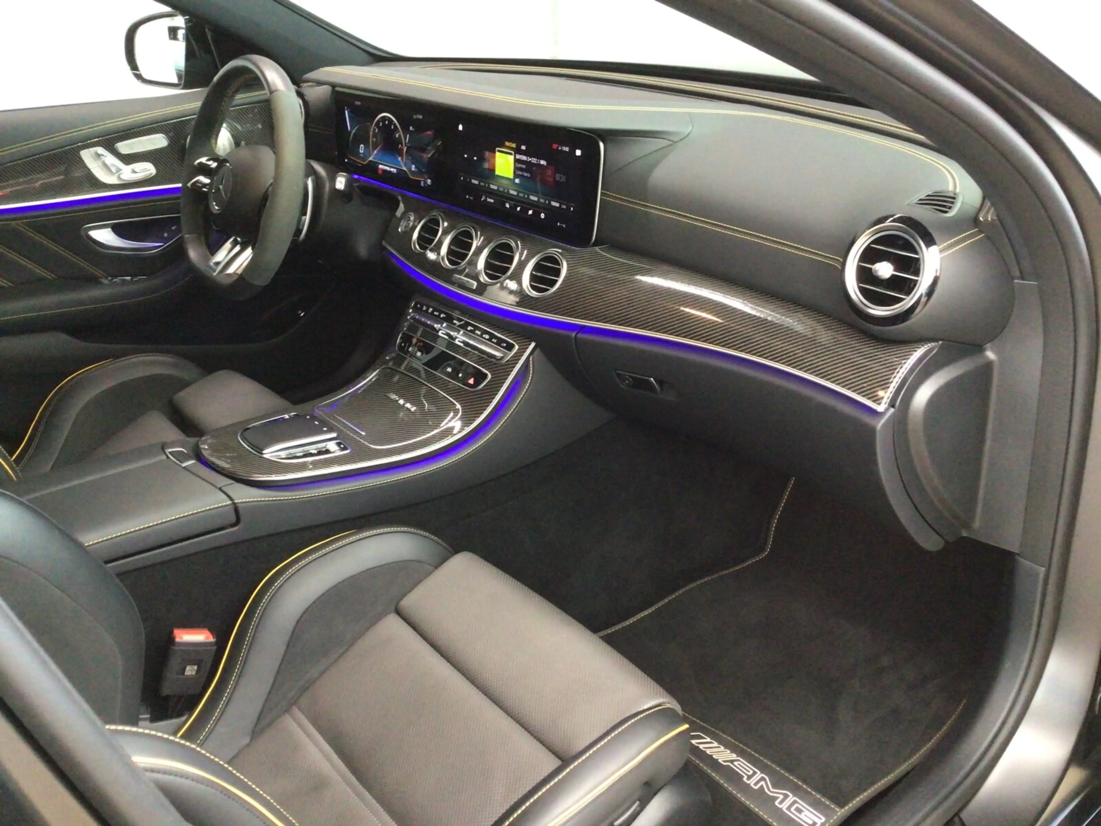 Mercedes-Benz E 63 AMG Mercedes-AMG E 63 S 4MATIC+ T-Modell Navi/Styling — photo 11