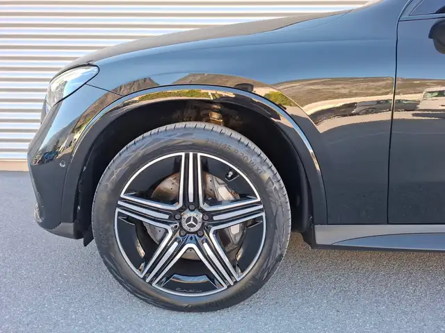 Mercedes-Benz GLC 300 300 de PHEV 4MATIC Aut. Ansicht 4