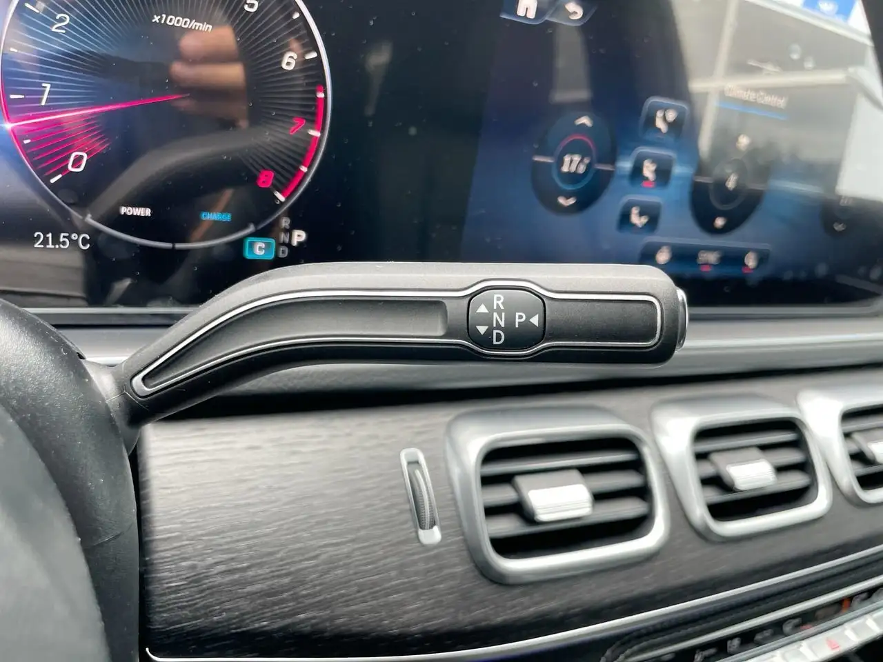 Mercedes-Benz GLE снимка Mercedes-Benz GLE