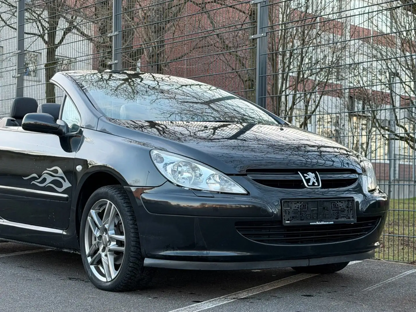 Peugeot 307 CC Cabrio Leder Klima PDC Schwarz - 1