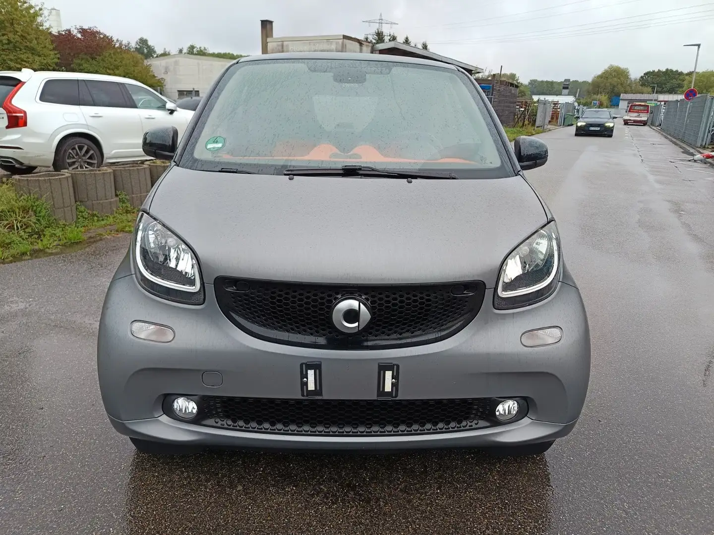 smart forTwo fortwo coupe Basis 66kW Schwarz - 2