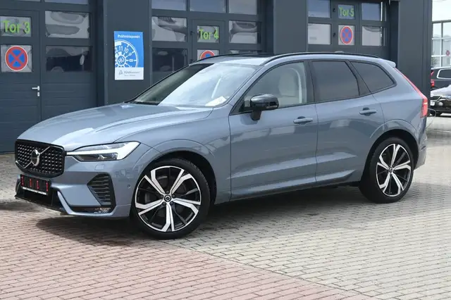 Volvo XC60 main image