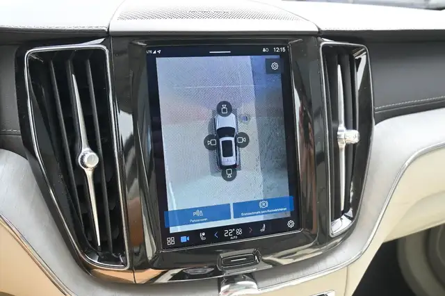 Volvo XC60 view 24